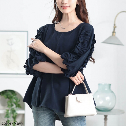 トラノイ　フリルデザインプルオーバー新品未使用　グレージュ セール対象商品】 大きいサイズ レディース 配色プリーツ