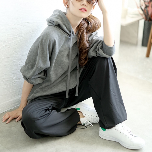 THE CASUAL｜ロゴ刺繍ナイロンワイド裾ドローコードカーゴパンツ