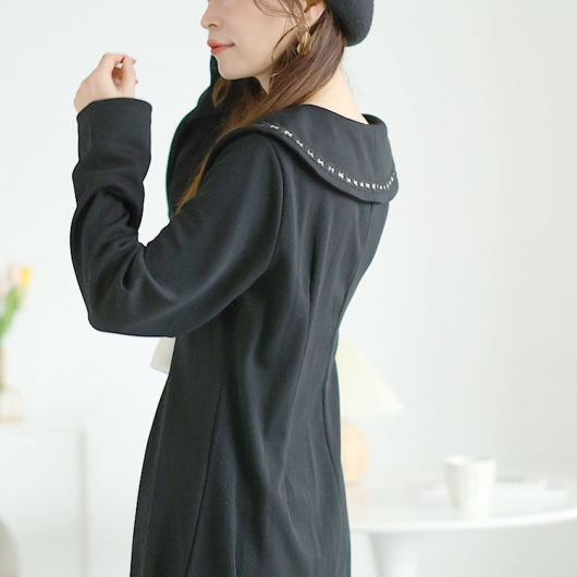 大きいサイズ レディース ビックカラー飾りボタンロングワンピース