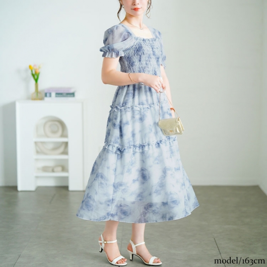 大きいサイズ レディース 水彩花柄シャーリングワンピース goldy