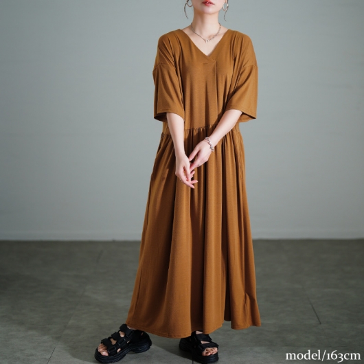 レディース　ワンピース　100枚　売りまとめ　DRESS 大きいサイズ レディース 胸タックギャザー切り替えワイド