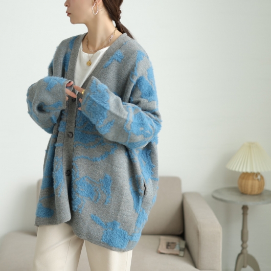 冬新作 大きいサイズ レディース トップス カーディガン 配色シャギー花柄ニットカーディガン カーデ 羽織り ニットカーディガン ニット 長袖 Vネック ドロップショルダー 花柄 シャギー ジャガード 伸縮 ゆったり 秋服 冬服 春服 LL 2L 3L 4L 5L グレー ゴールドジャパン 大きいサイズ レディース 配色シャギー花柄ニットカーディガン sum